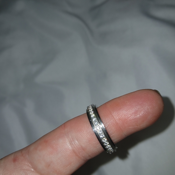 Silver Engraved Ring - Picture 4 of 4